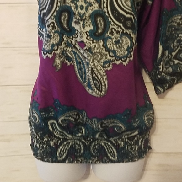 Silky cold shoulder/one shoulder top - Picture 4 of 4